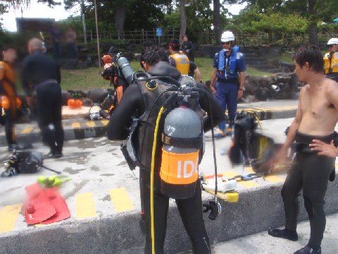 �ɓ������ʐ^�@�N���b�N�ő傫���Ȃ�܂�