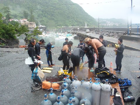 �ɓ������ʐ^�@�N���b�N�ő傫���Ȃ�܂�